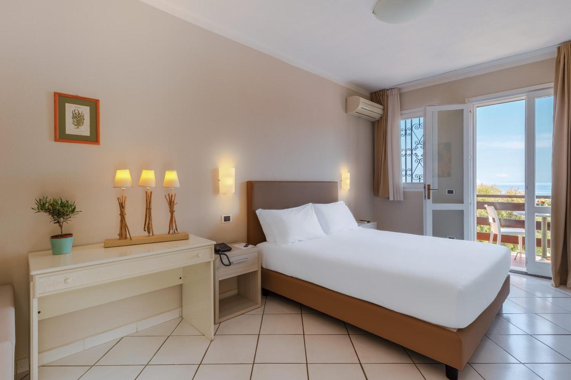 Hotel Cernia Isola Botanica Sant'Andrea Eksteriør billede